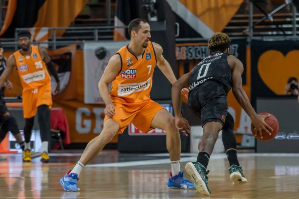 未走出年轻 未走出年轻