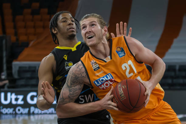 员愿放弃薪 员愿放弃薪